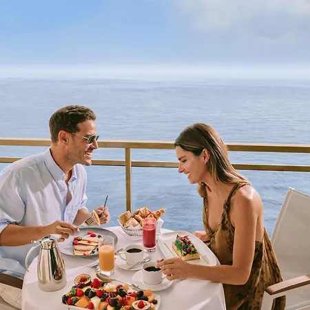 Fairmont Ξενοδοχείο 4*