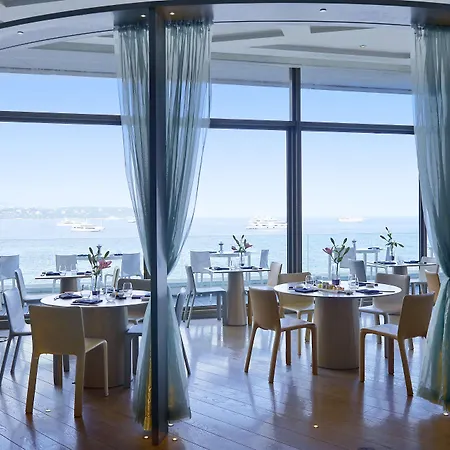 Fairmont Hotel Mónaco